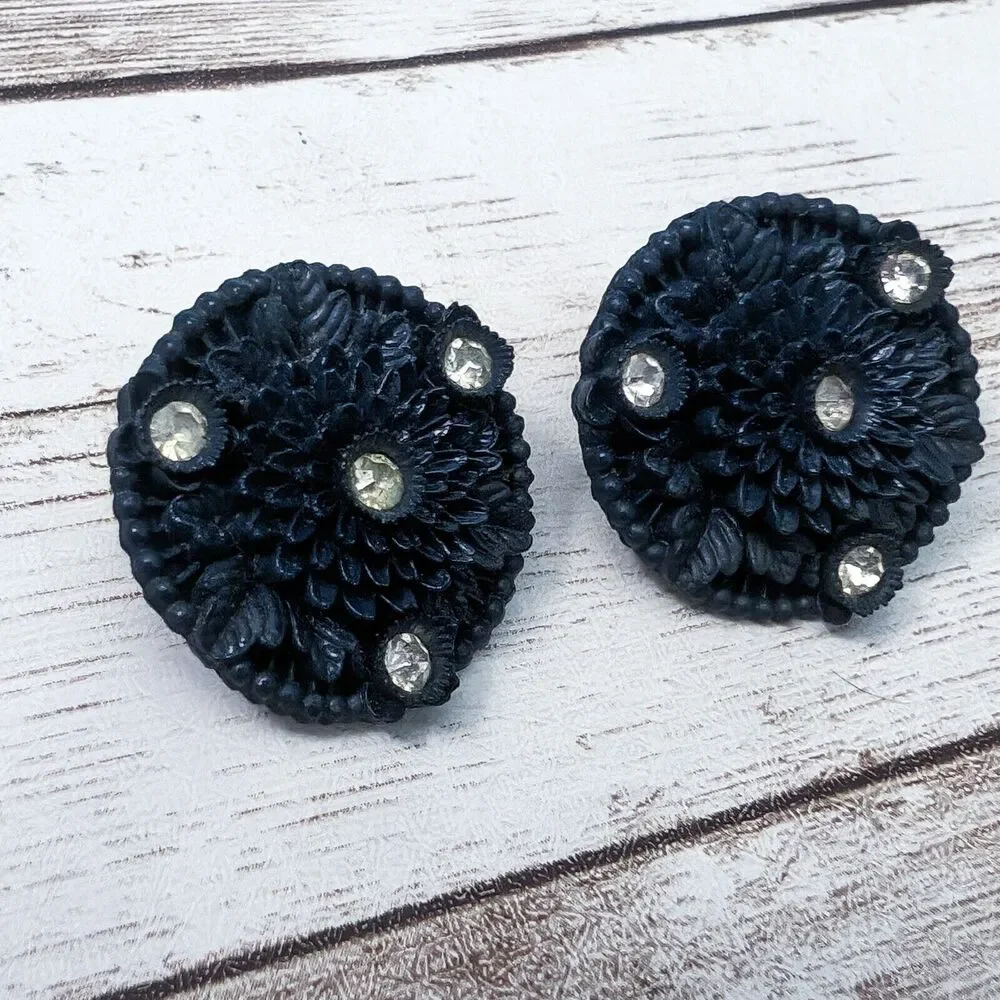 Vintage Clip On Earrings - 1